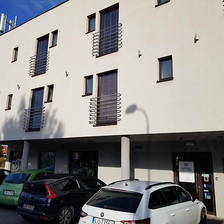 Hotel Willanova Люблин Экстерьер фото