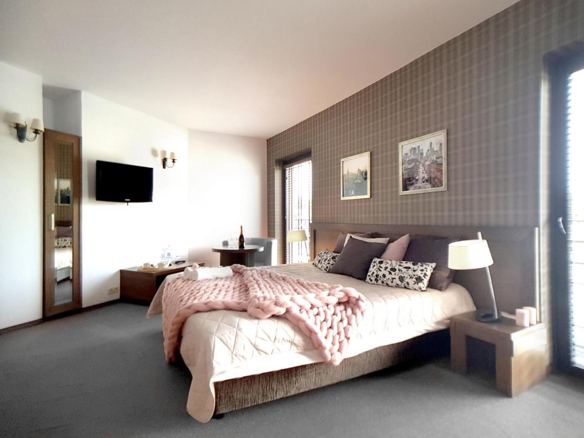 Hotel Willanova Люблин Экстерьер фото