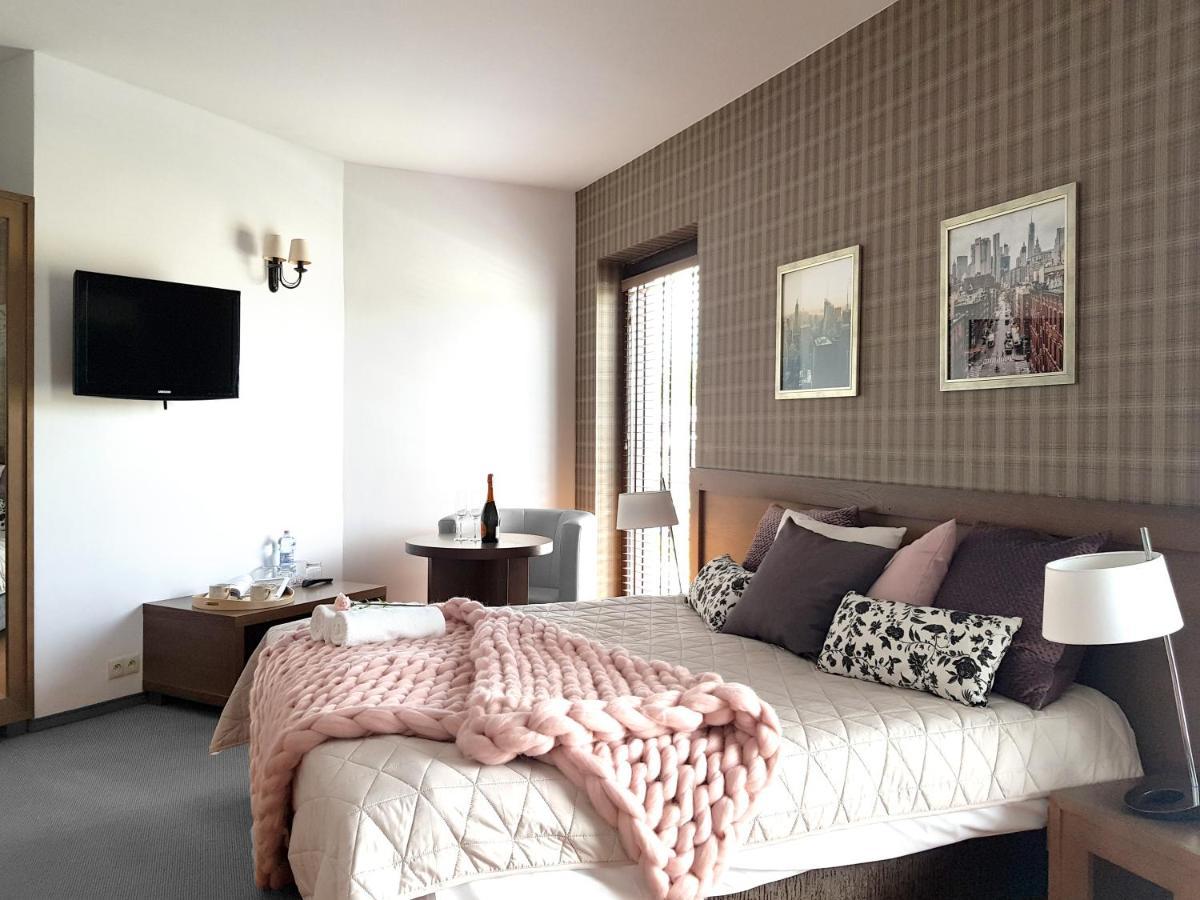 Hotel Willanova Люблин Экстерьер фото