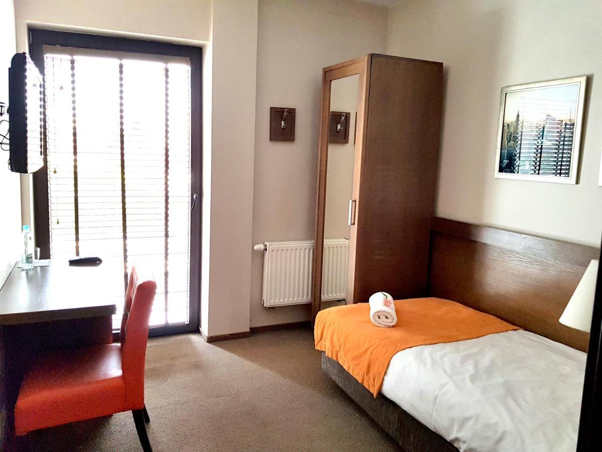 Hotel Willanova Люблин Экстерьер фото