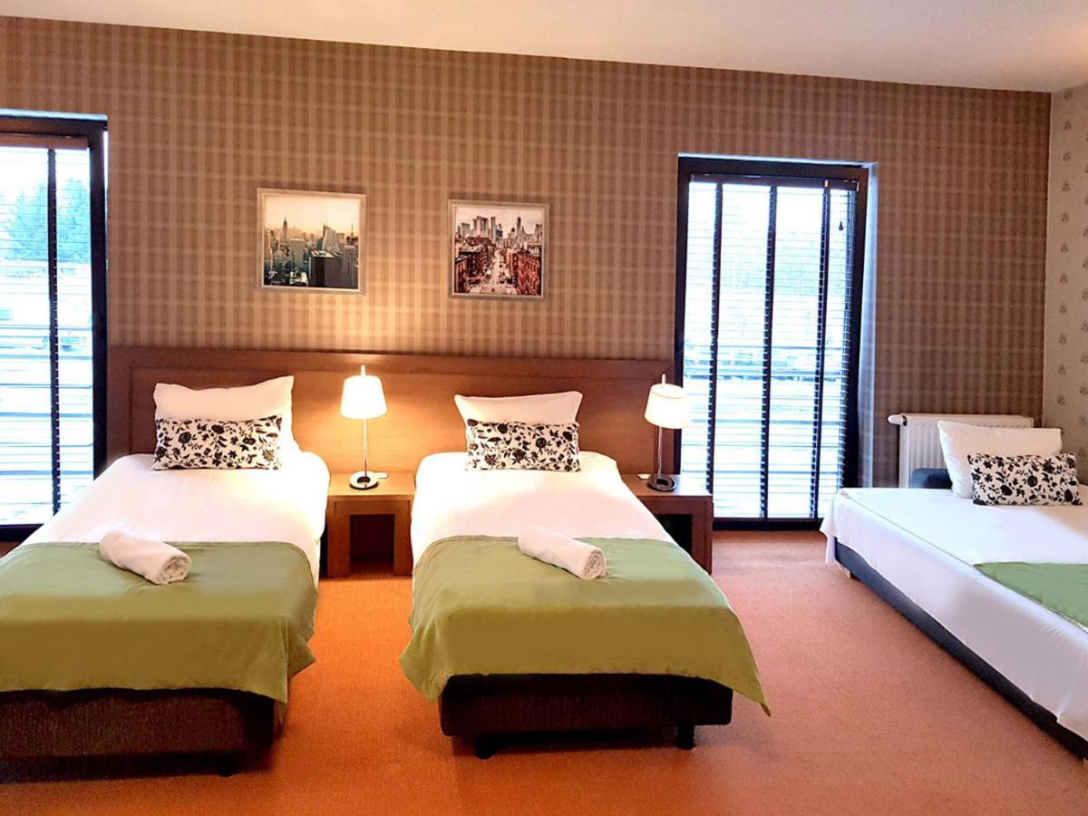 Hotel Willanova Люблин Экстерьер фото