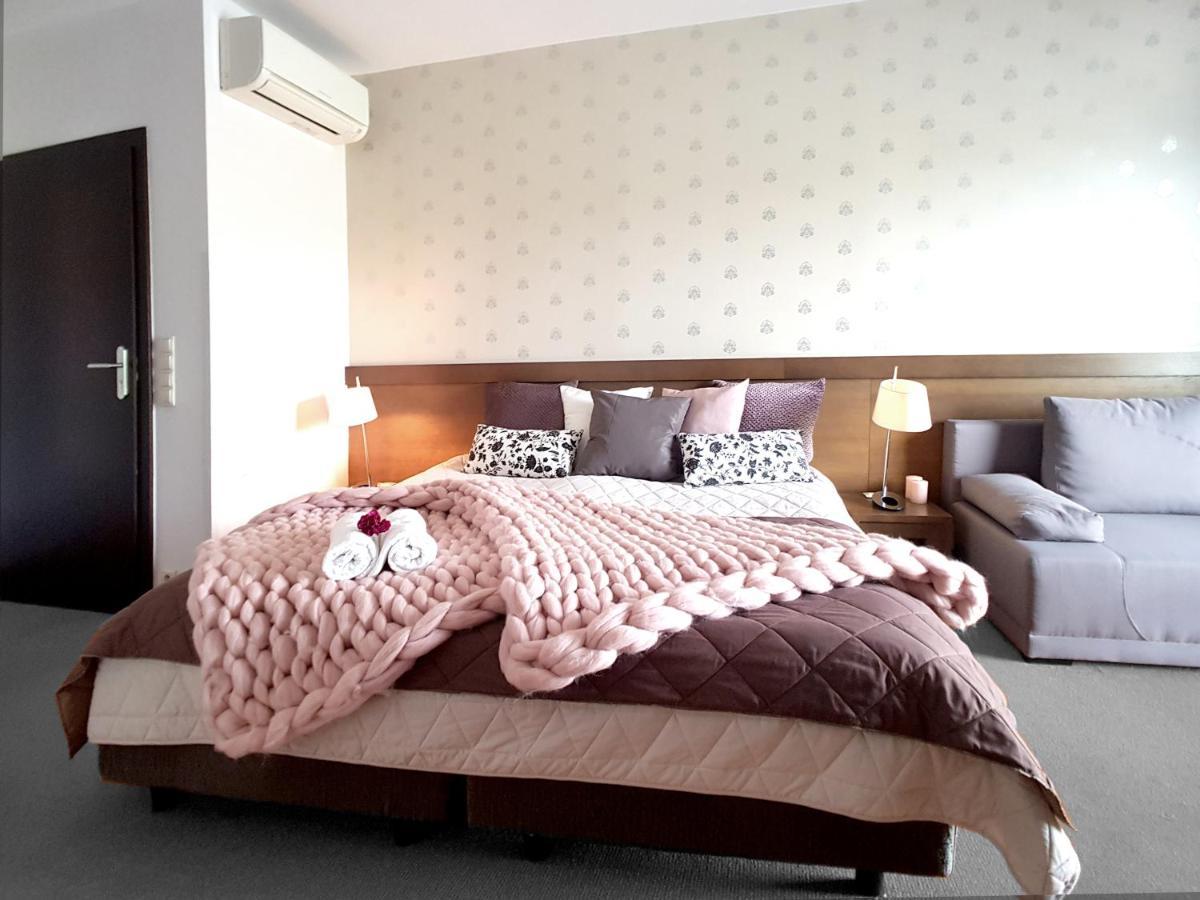 Hotel Willanova Люблин Экстерьер фото