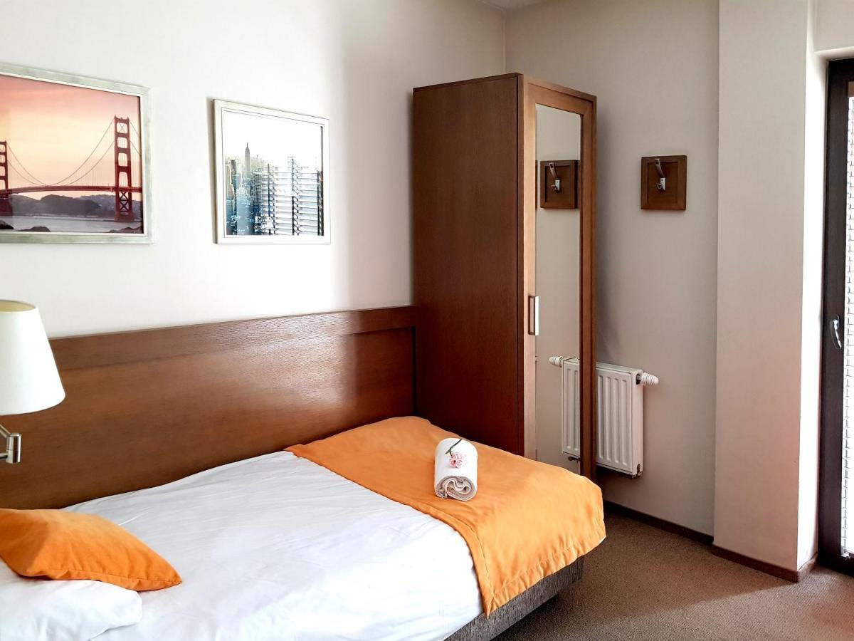 Hotel Willanova Люблин Экстерьер фото