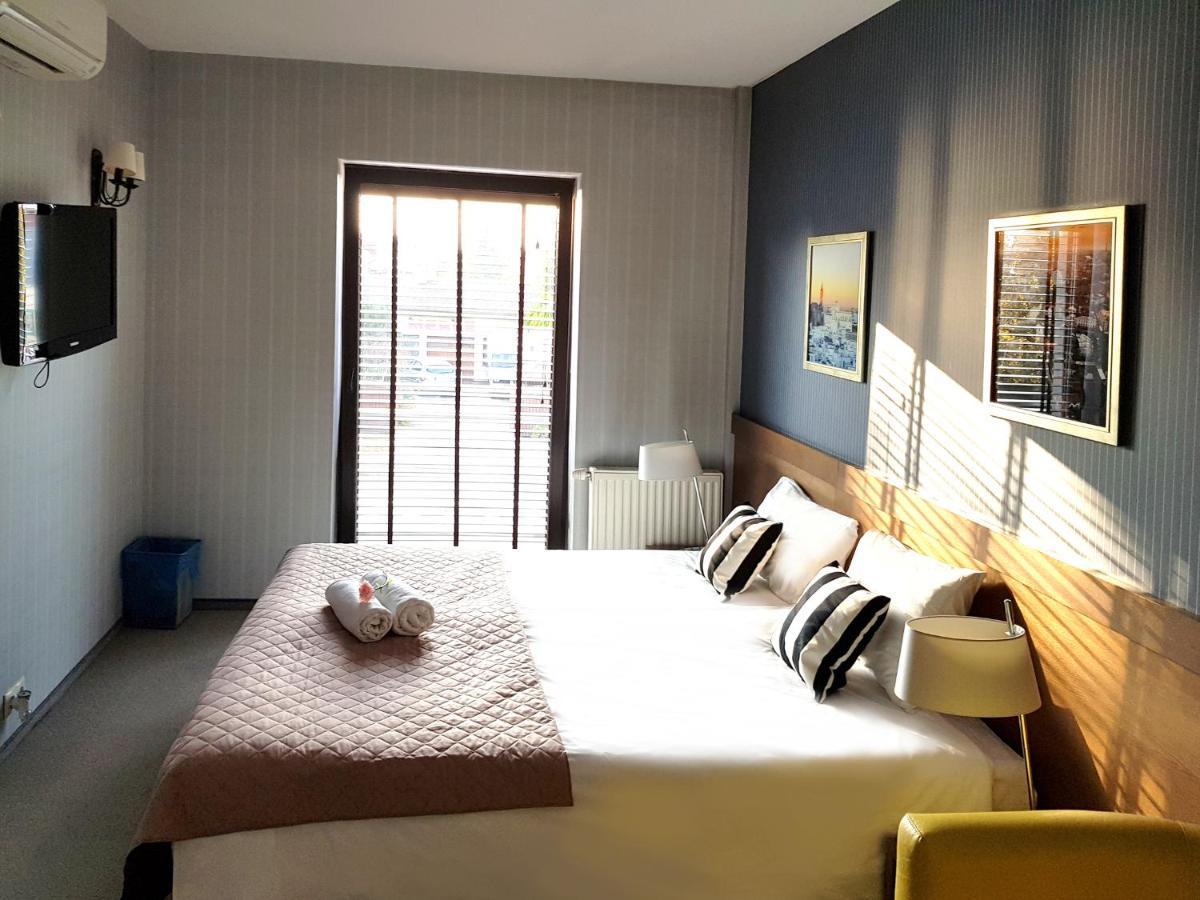 Hotel Willanova Люблин Экстерьер фото