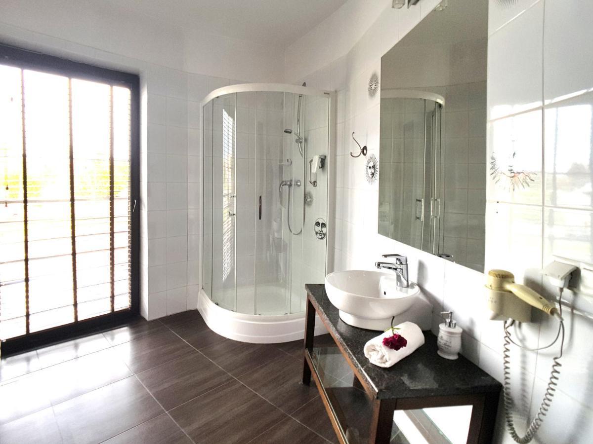 Hotel Willanova Люблин Экстерьер фото