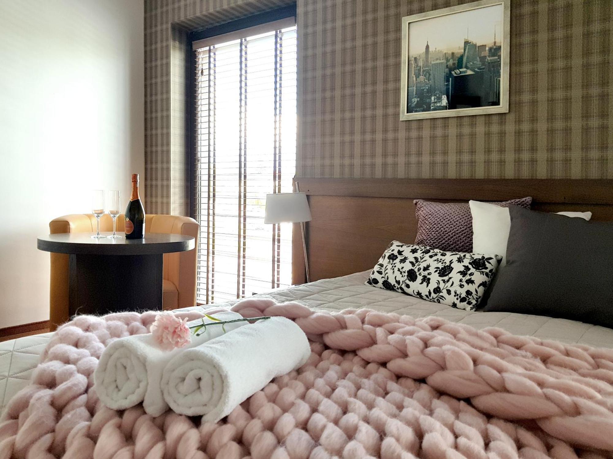 Hotel Willanova Люблин Экстерьер фото